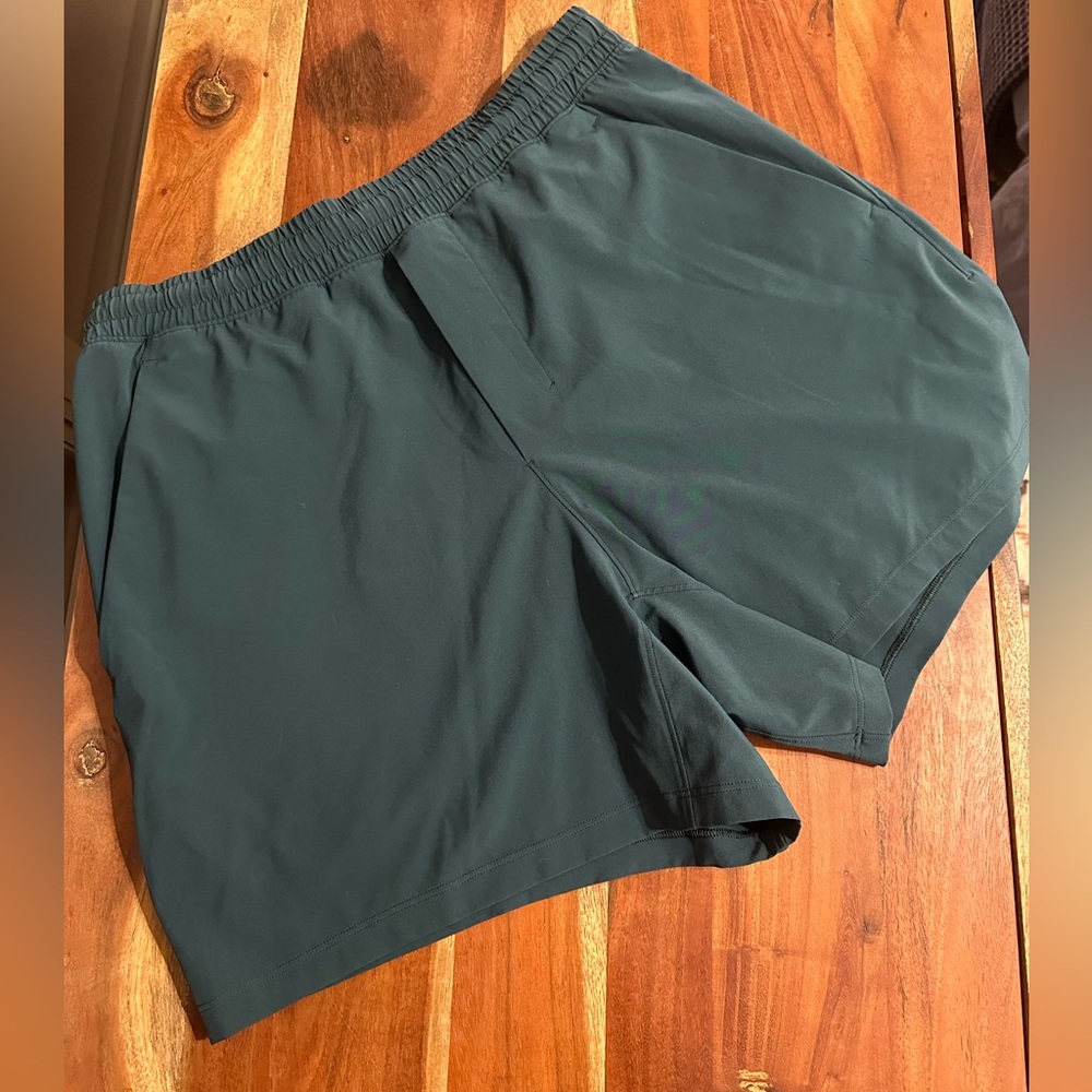 Lululemon 5 inch pace breaker